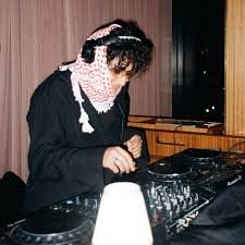 Aisha Mirza live in Karachi