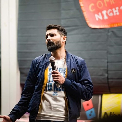 Ali Abdullah live in Karachi