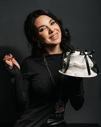 Amaris ukraine live in Karachi