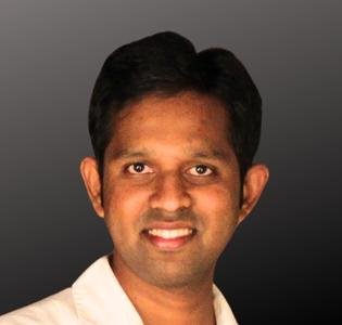 Amit Gud live in Karachi