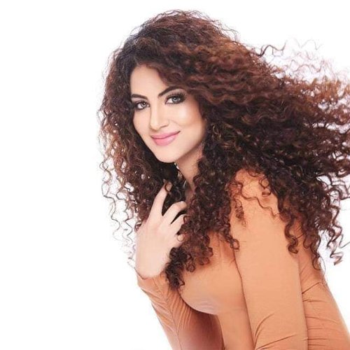 Annie Khalid live in Karachi