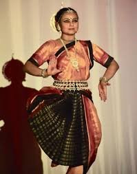 Arpita Rakshit Sabud live in Karachi