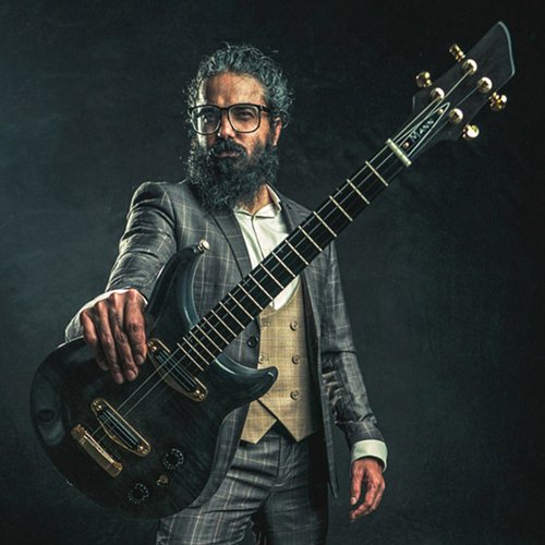 Asrar live in Karachi