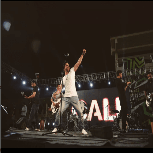 Call live in Karachi