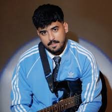 Danish Roomi live in Karachi