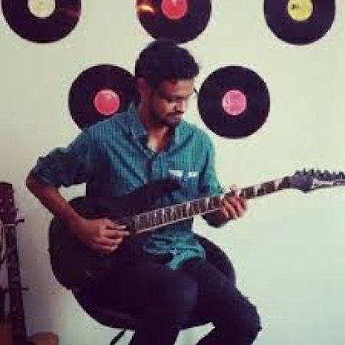 Fahad Nasim live in Karachi