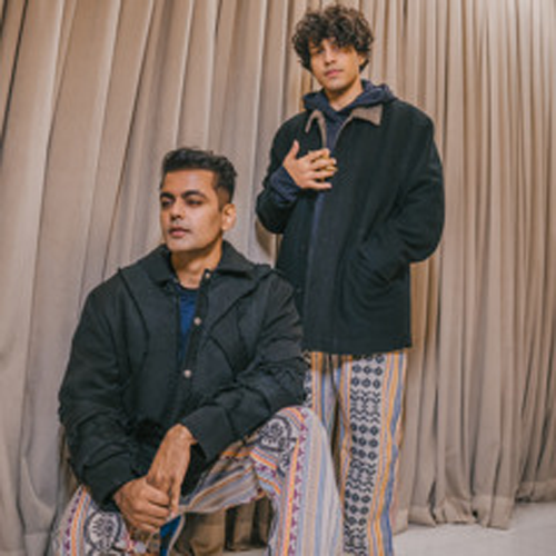 Hassan & Roshaan live in Karachi