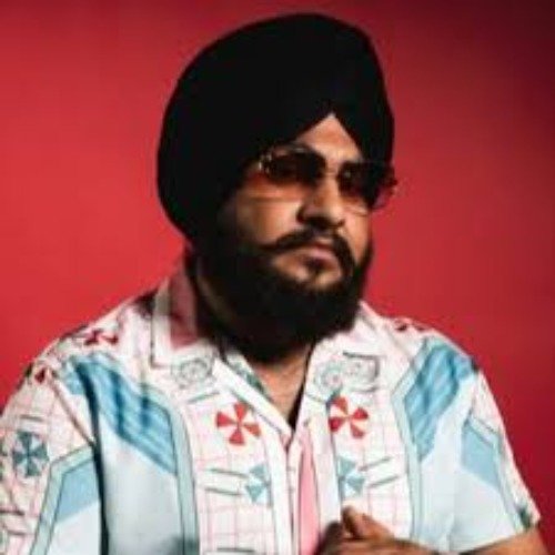 Inderpal Moga live in Karachi