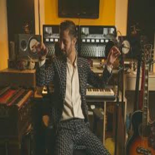 Irfan Ali Bahadur live in Karachi