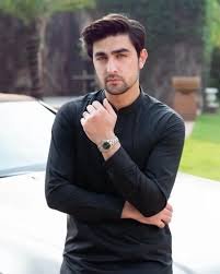 Khaqan Shahnawaz live in Karachi