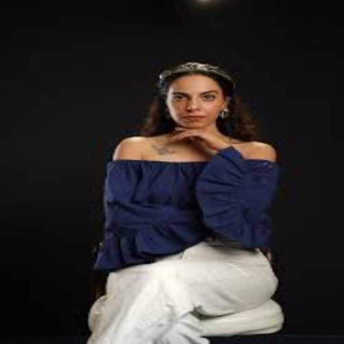 Komal Jamil live in Karachi