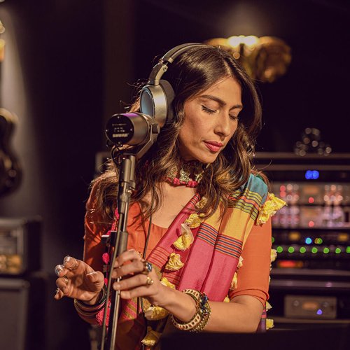 Meesha Shafi live in Karachi