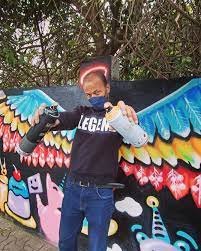 Neil Uchong live in Karachi