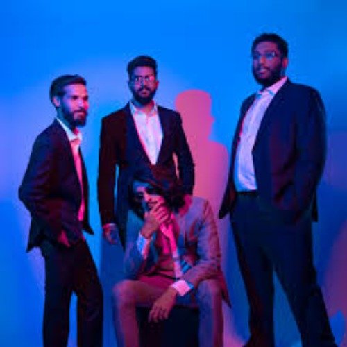 Pakar Dhakar live in Karachi