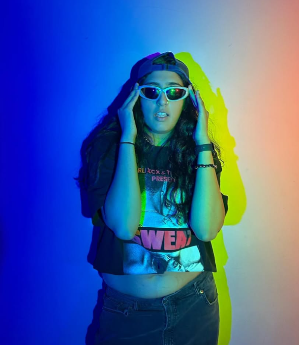 Rona Lisa live in Karachi