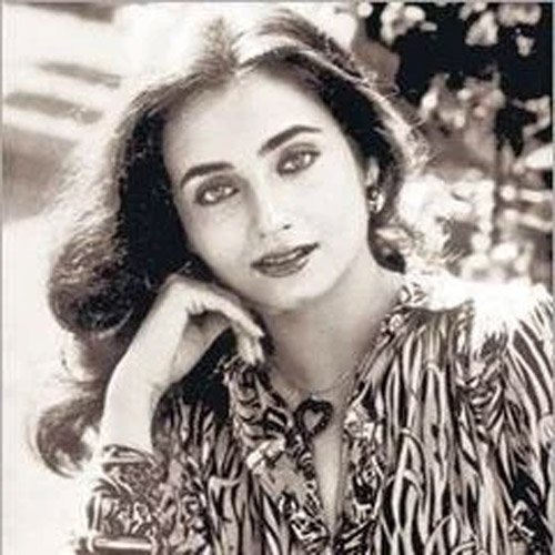 Salma Agha live in Karachi