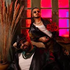 Towers live in Karachi