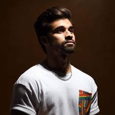 Turhan James live in Karachi