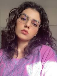 Zainab Agha live in Karachi