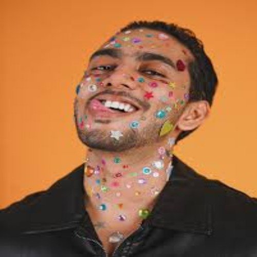 Zaryab Khan live in Karachi